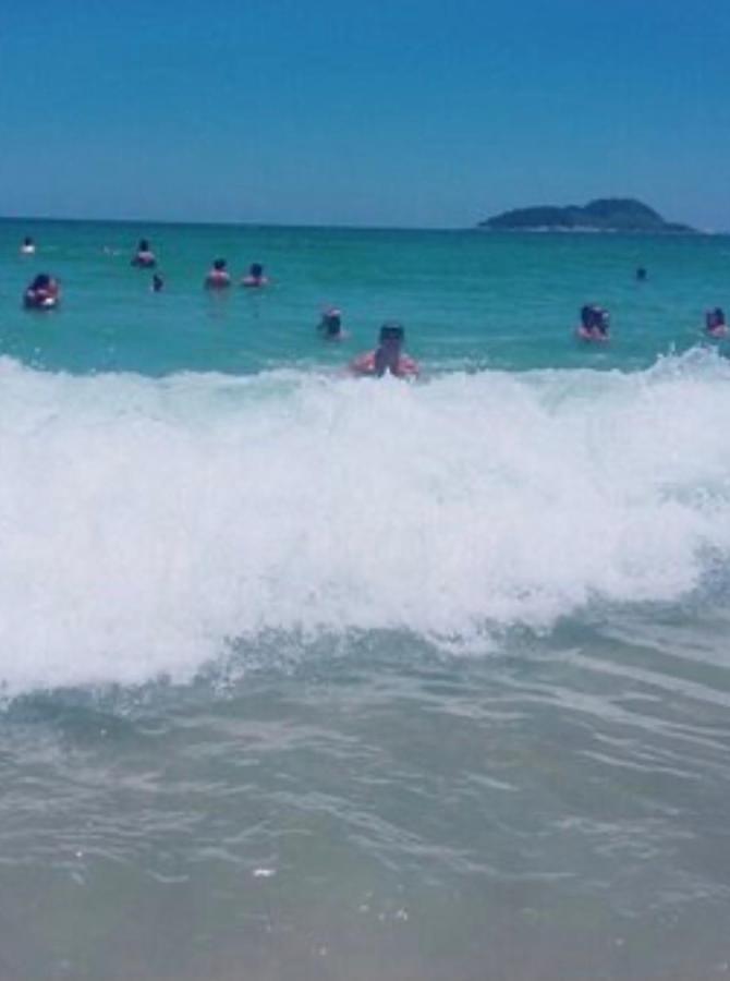 Recanto Verde-Apto Na Praia Do Tombo Guaruja Exterior photo